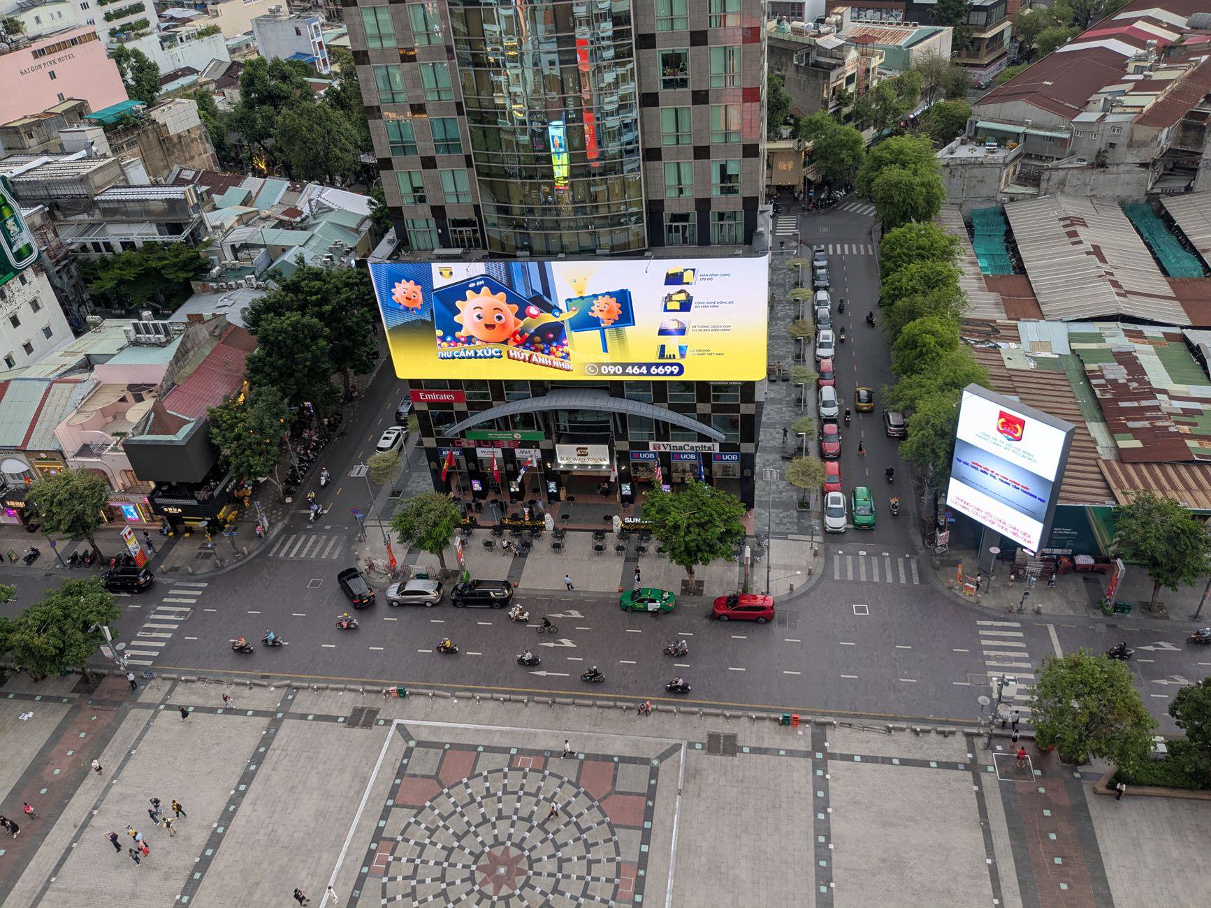 Cùng gọi là màn hình nhưng bản chất khác nhau